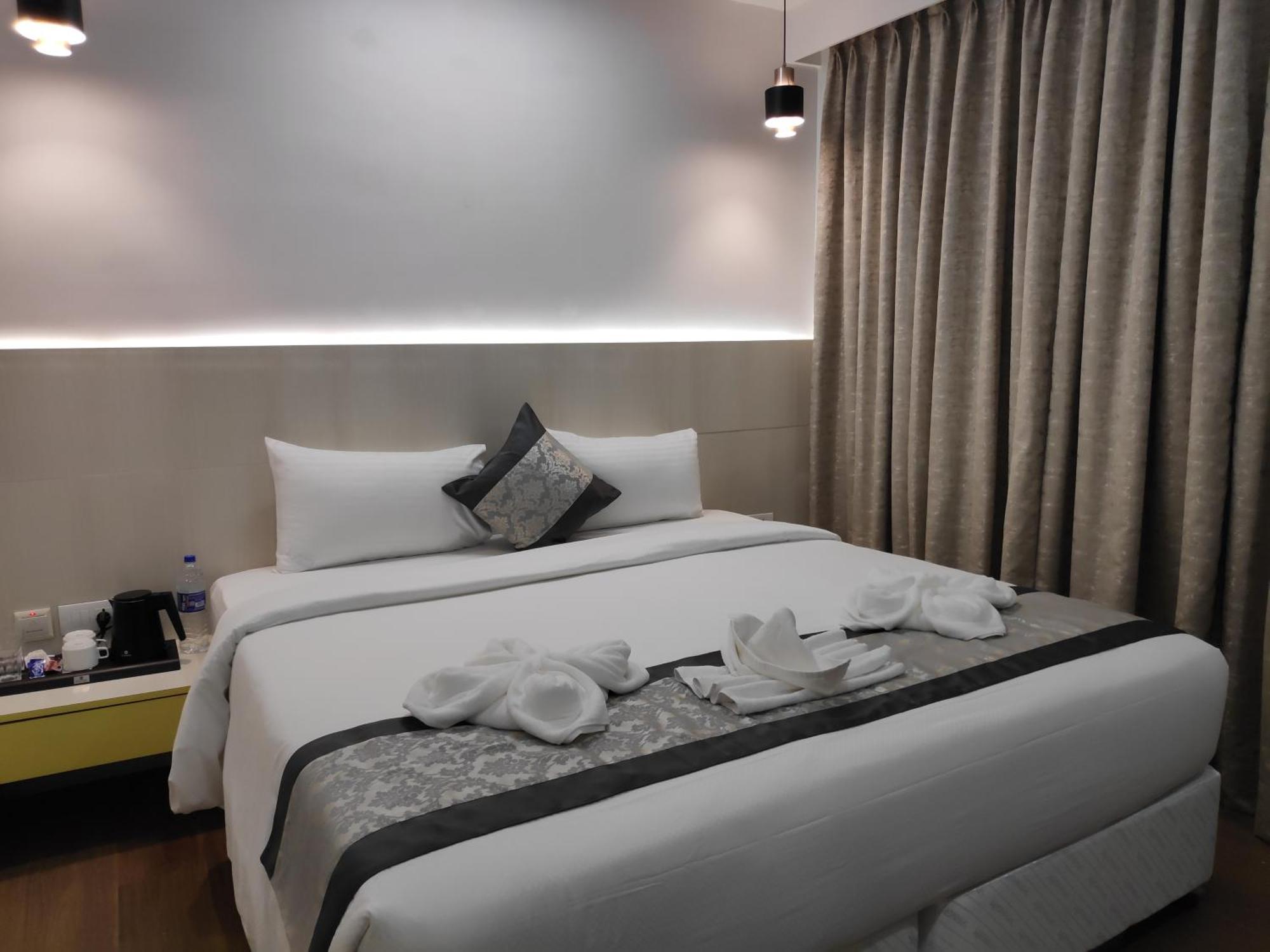 White House By Maxxvalue Service Apartments Bandra Mumbai Exterior photo