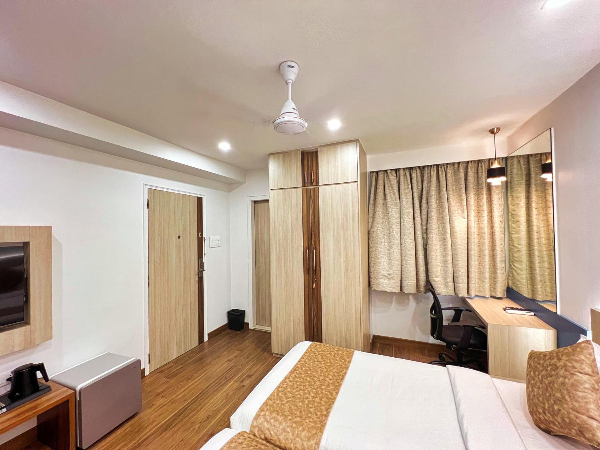 White House By Maxxvalue Service Apartments Bandra Mumbai Exterior photo